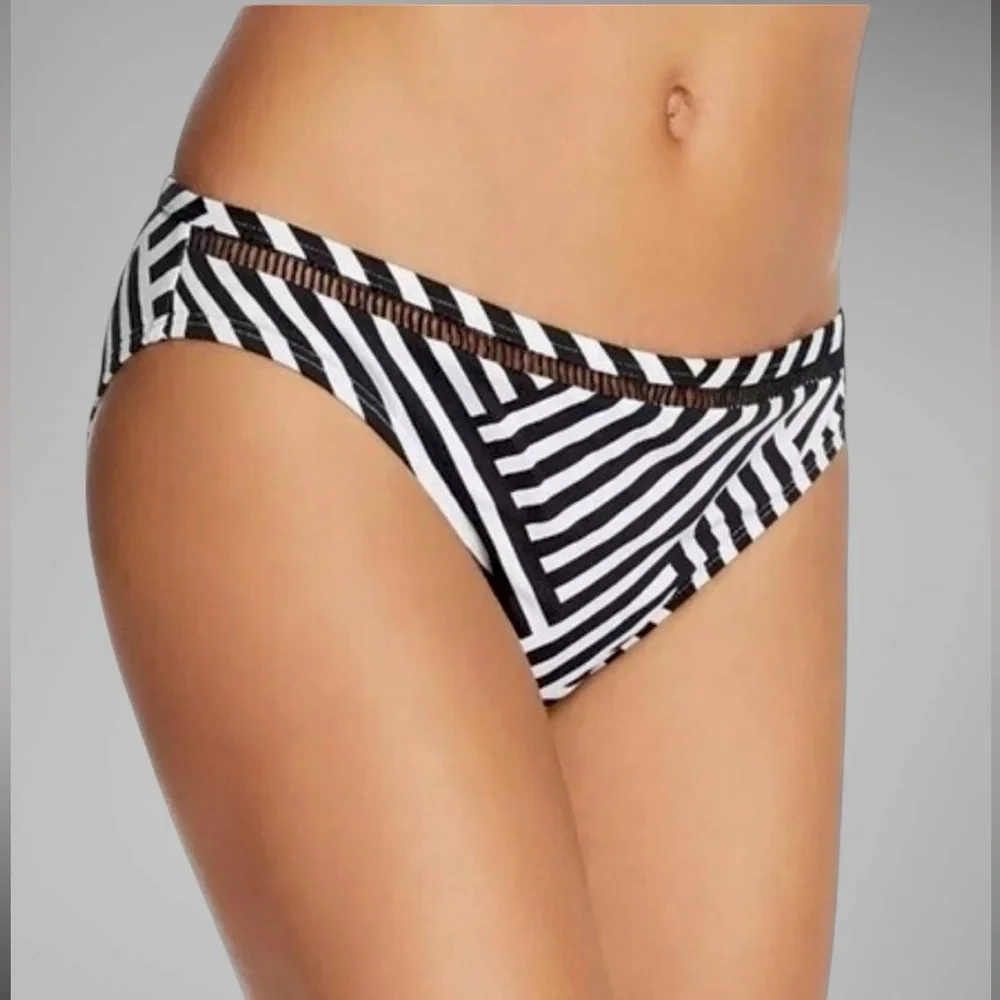 Tommy Bahama Fracturedstripe High Waist Shirred Bottom
